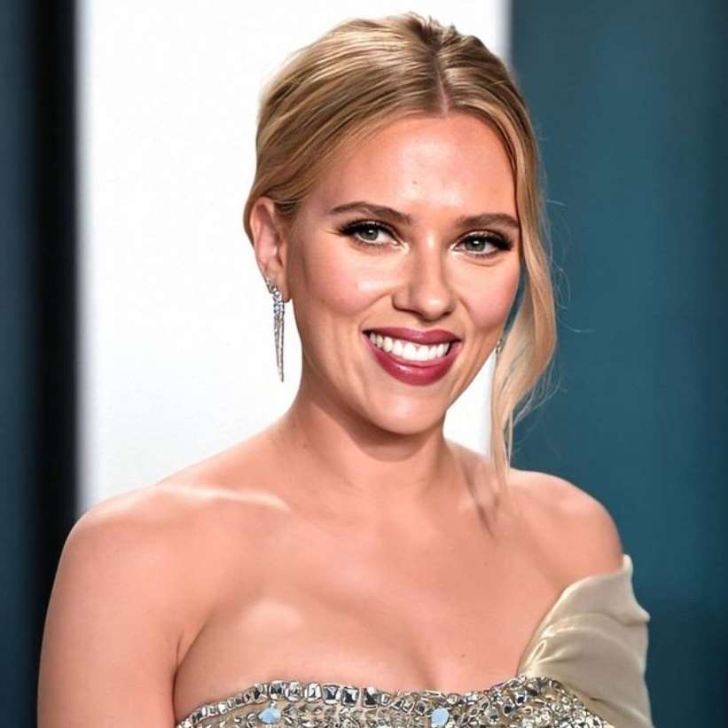 Scarlett Johansson HD Photo